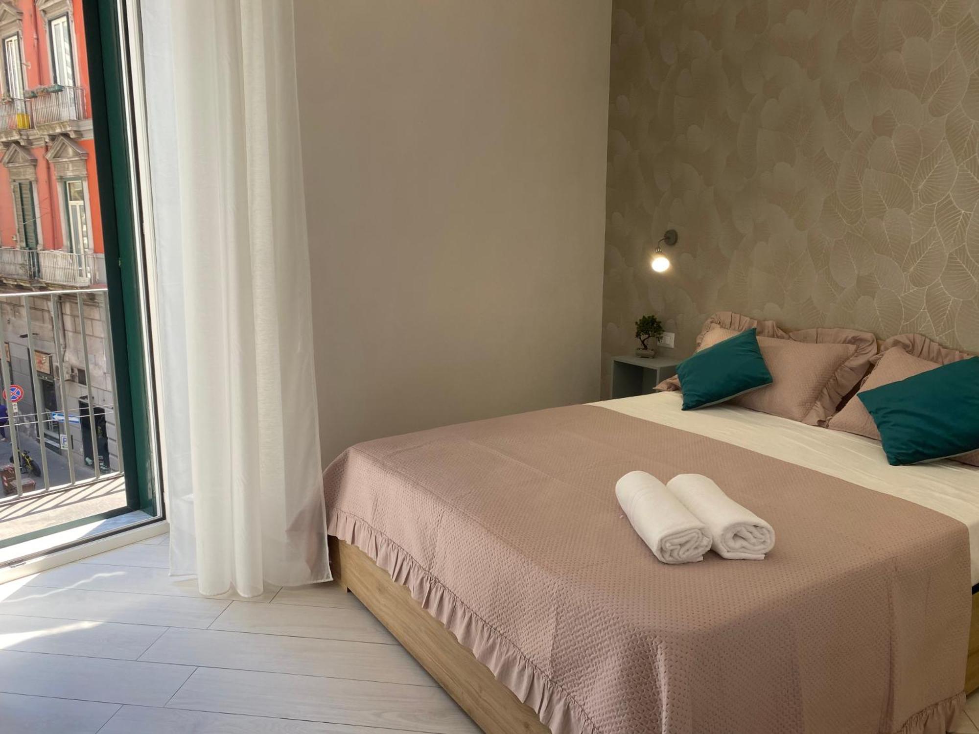 Ludben Dante Hotel Napels Buitenkant foto