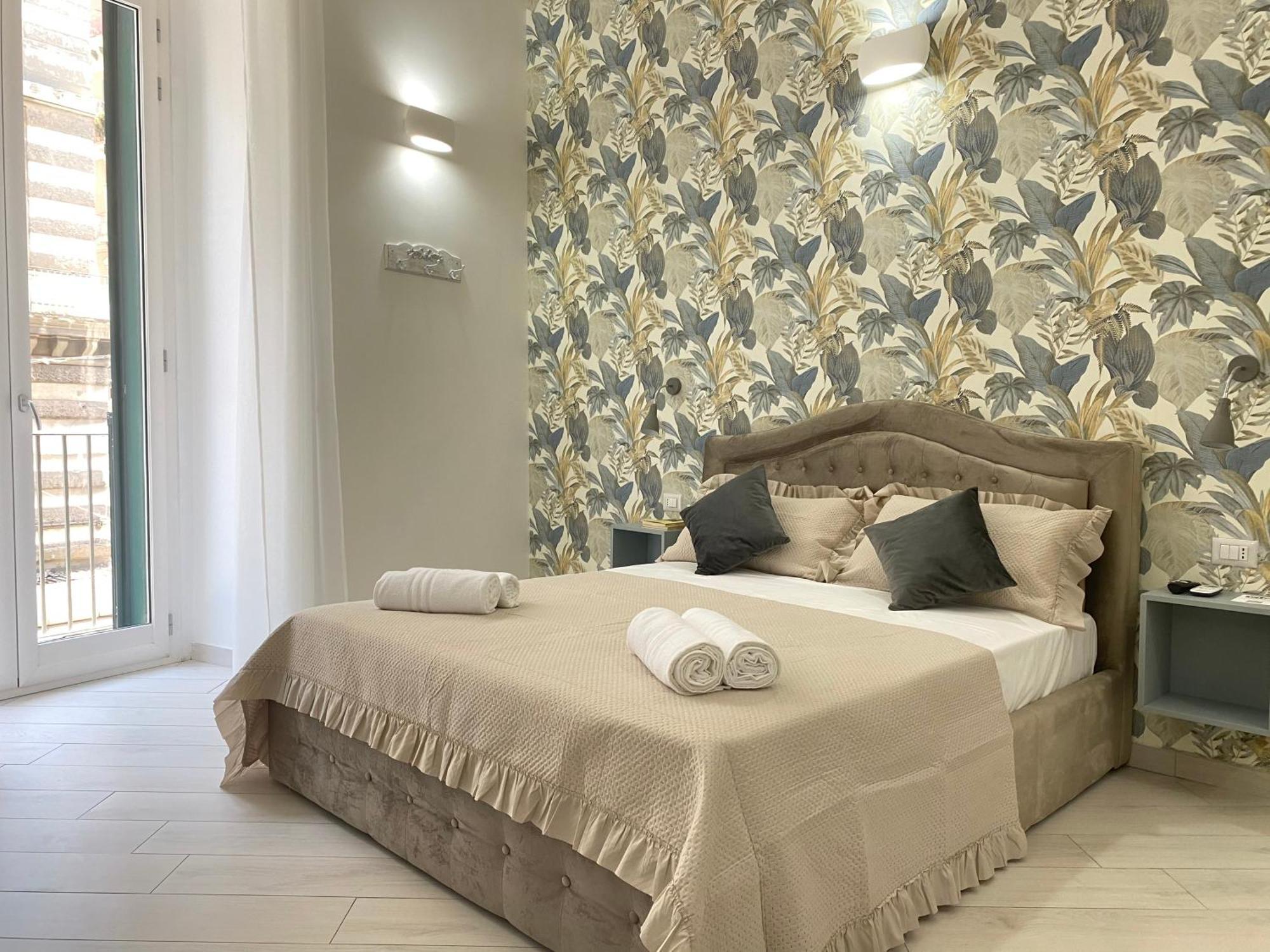 Ludben Dante Hotel Napels Buitenkant foto